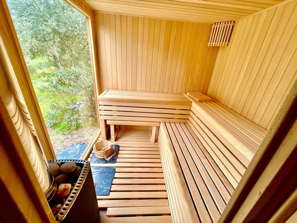 caseta jardin con sauna exterior