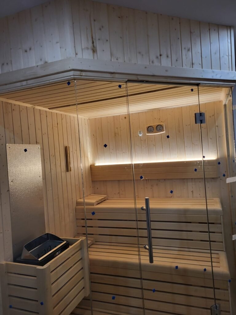 fabricacion sauna finlandesa gimnasio